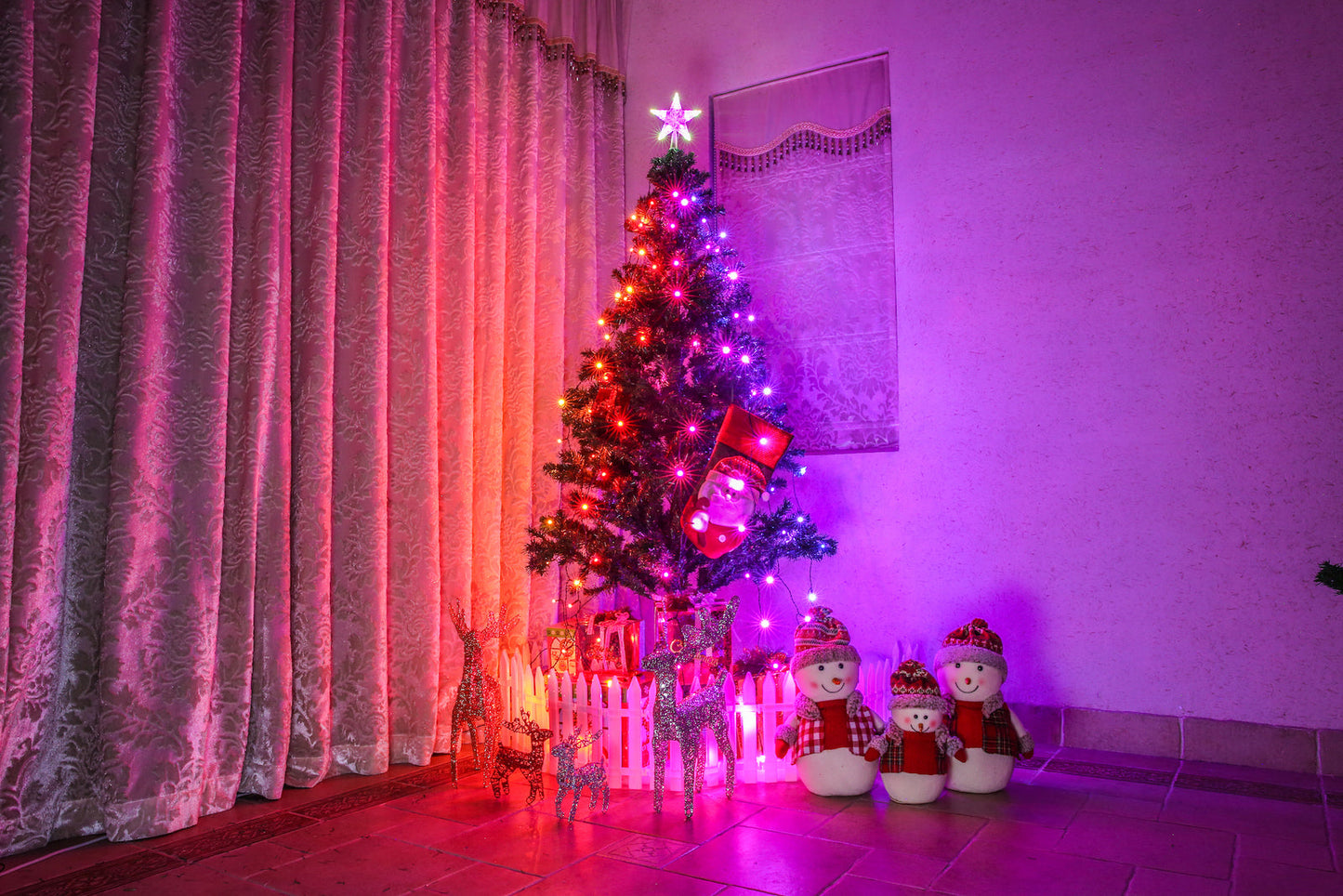 Clearance Smart WiFi APP Controlled RGB Indoor Christmas Tree Light for 6-7.5ft Trees