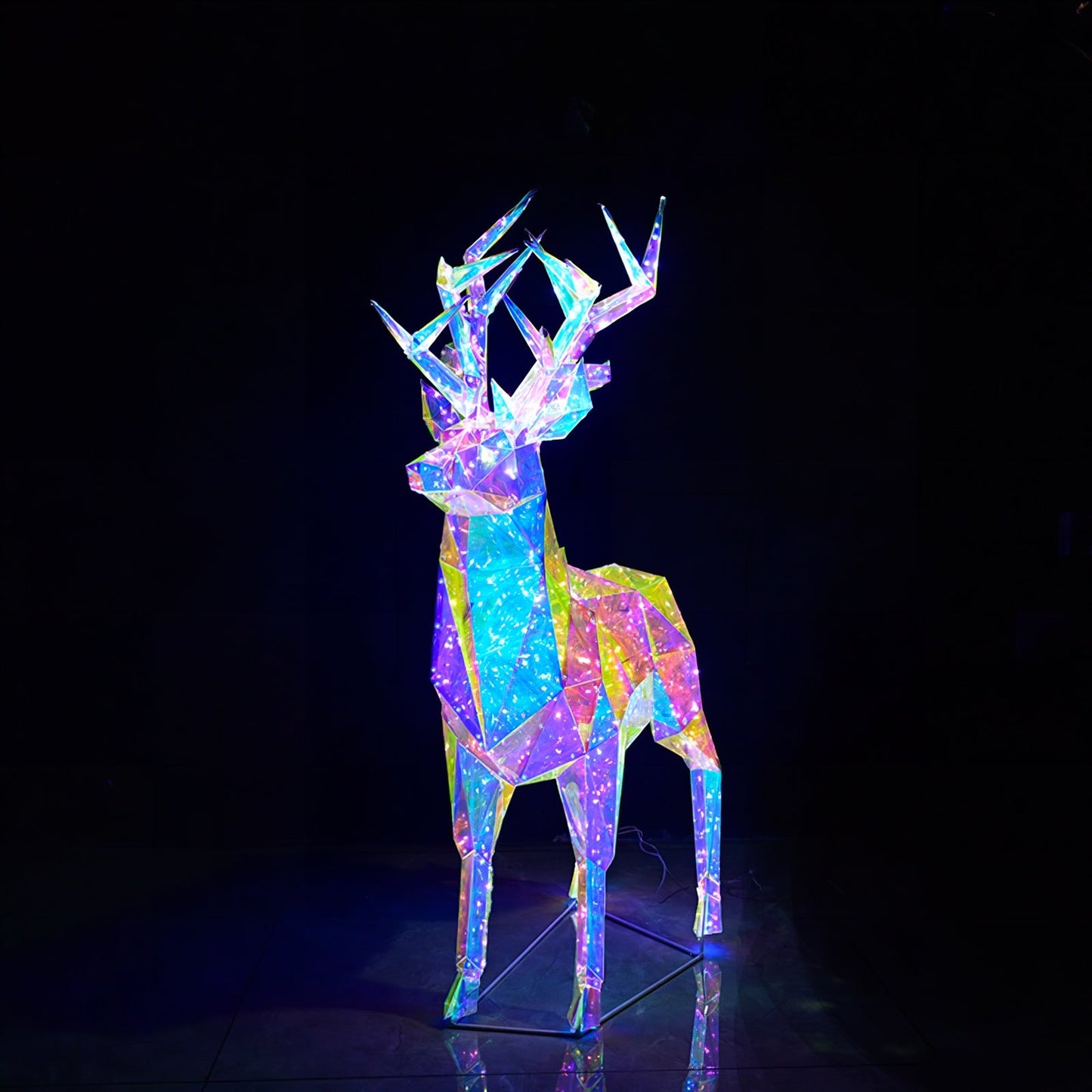 Christmas 3D Rainbow Film Erected Holographic Polygon 160cm Reindeer Doe LED Glimmering Cosmic Effect Outdoor