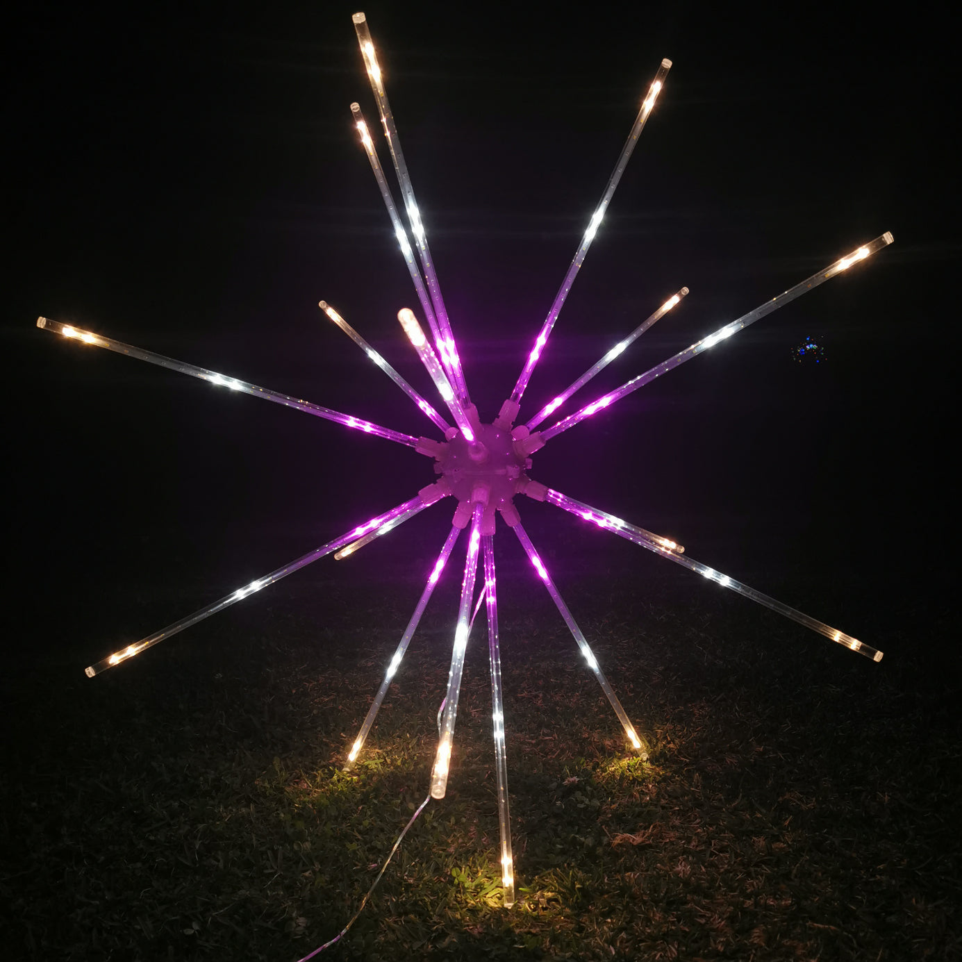 Christmas 640 LED Burst Star Fireworks Animated Waterflow Effect 100cm Diameter Height Adjustable