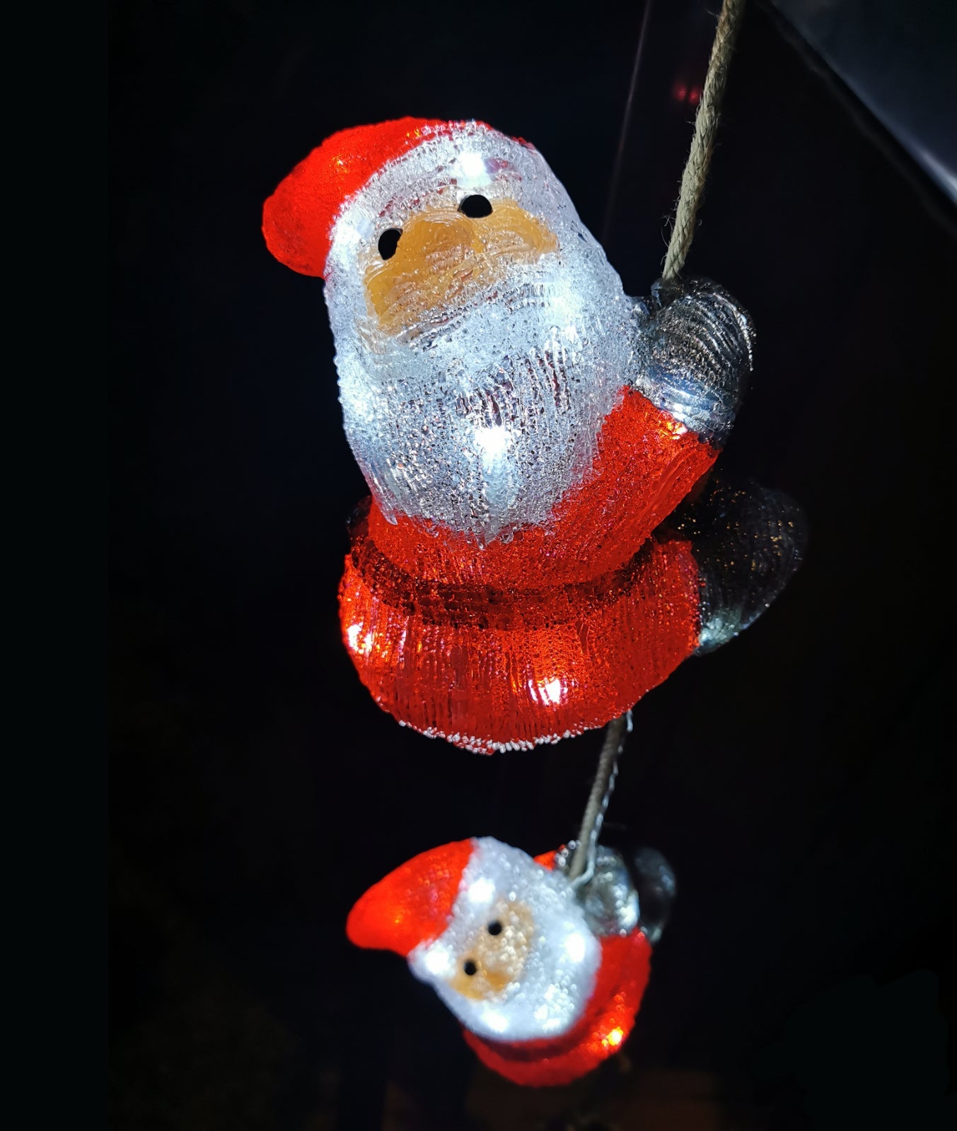 Clearance Christmas Decoration 3D Acrylic Climbing Santa LED Lit Miniature Santas 80cm Long