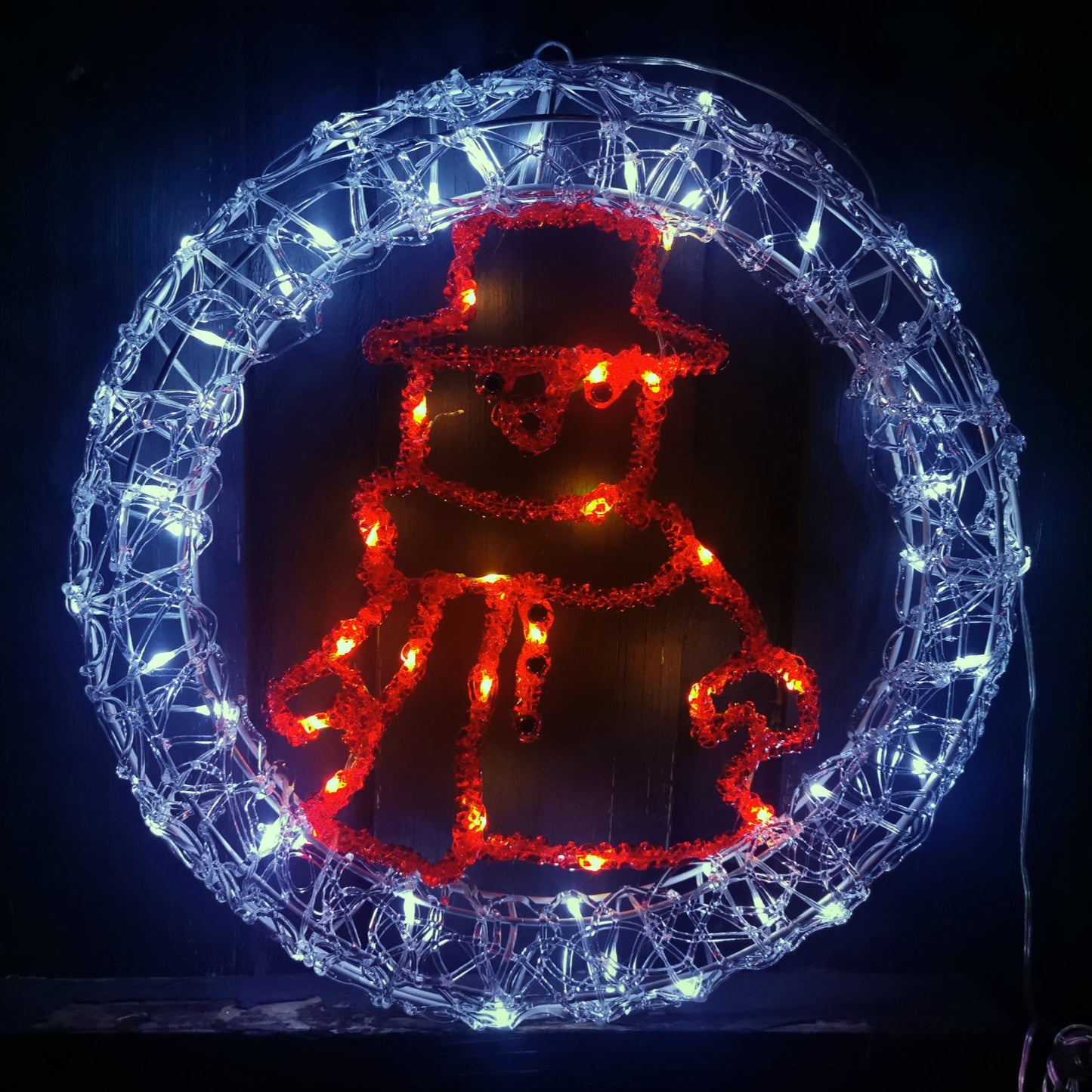 Christmas Decoration Solar Powered Spun Acrylic 40cm Disc Snowman LED Lit Outdoor Decoration