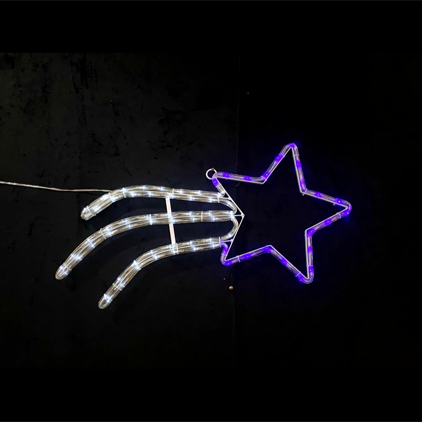 Solar Powered LED Shooting Star Outdoor Christmas Motif Display 63x31cm